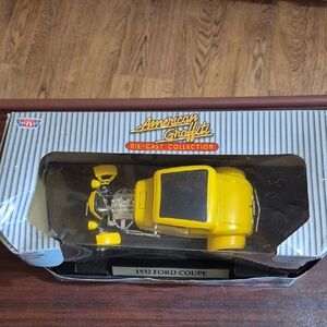 American Graffiti Yellow 1932 Ford Coupe Die-Cast Model    New